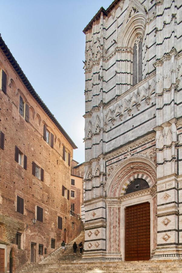 Palazzo Del Magnifico B&B เซียนา ภายนอก รูปภาพ