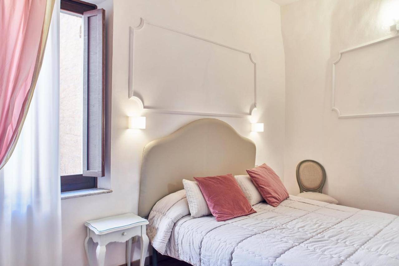 Palazzo Del Magnifico B&B เซียนา ภายนอก รูปภาพ