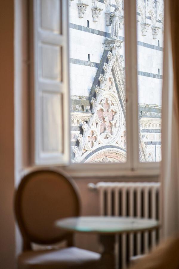 Palazzo Del Magnifico B&B เซียนา ภายนอก รูปภาพ