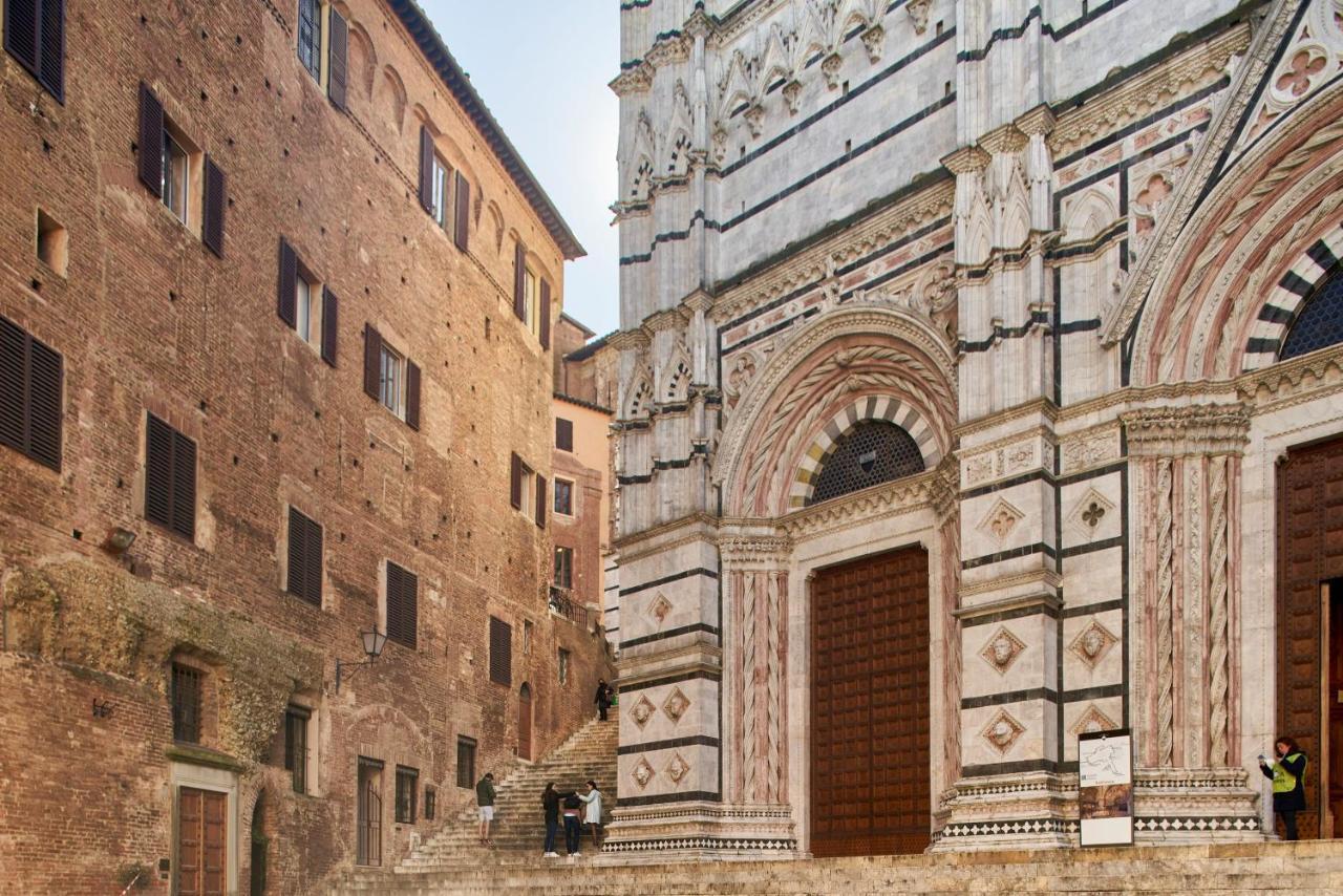 Palazzo Del Magnifico B&B เซียนา ภายนอก รูปภาพ